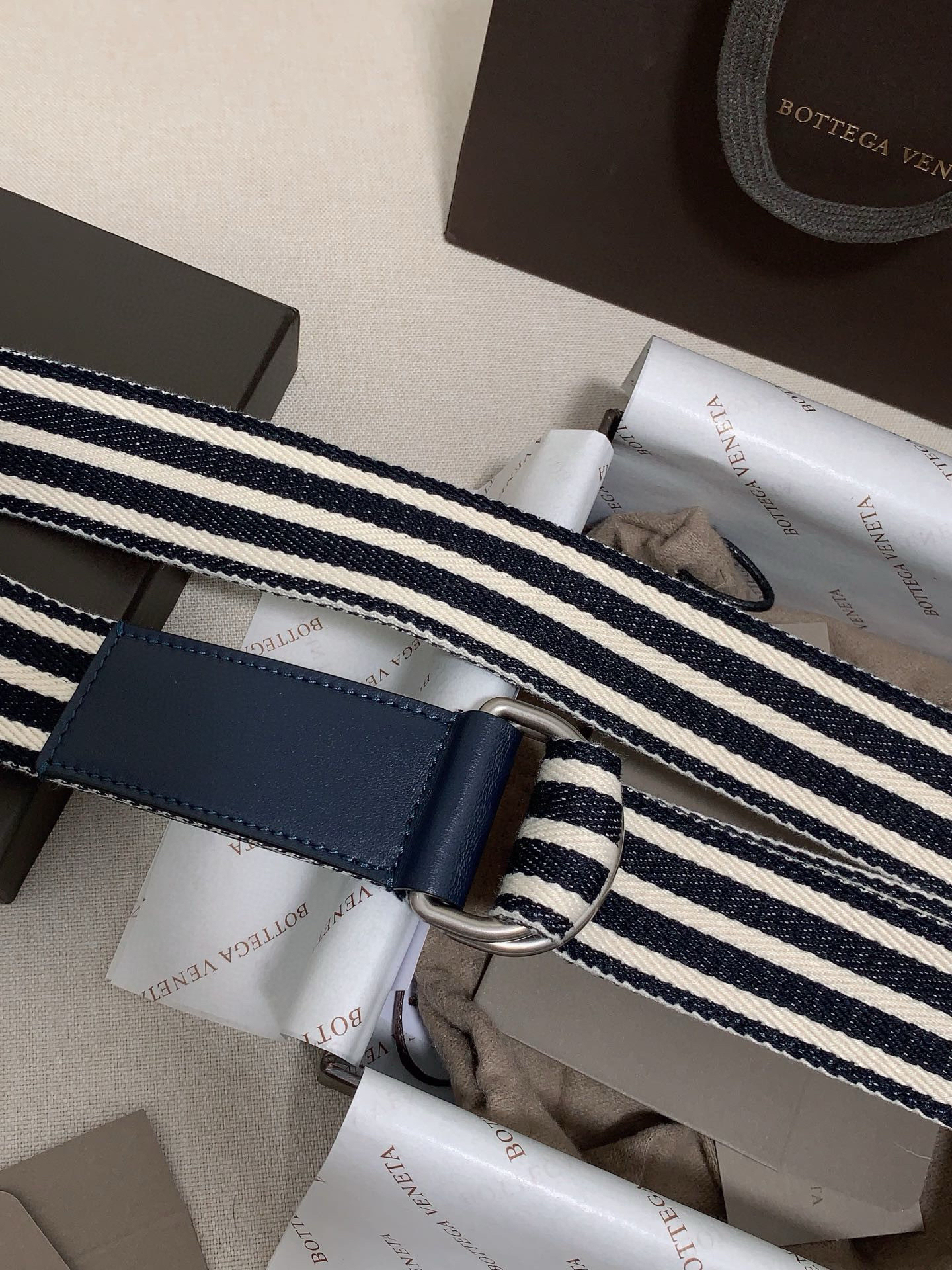 ボッテガ ヴェネタ「Bottega Veneta」ウェーブ ダブル ハーフリング ベルト100CM