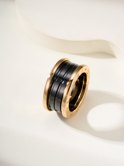 ブルガリ「Bvlgari」 セラミックリング