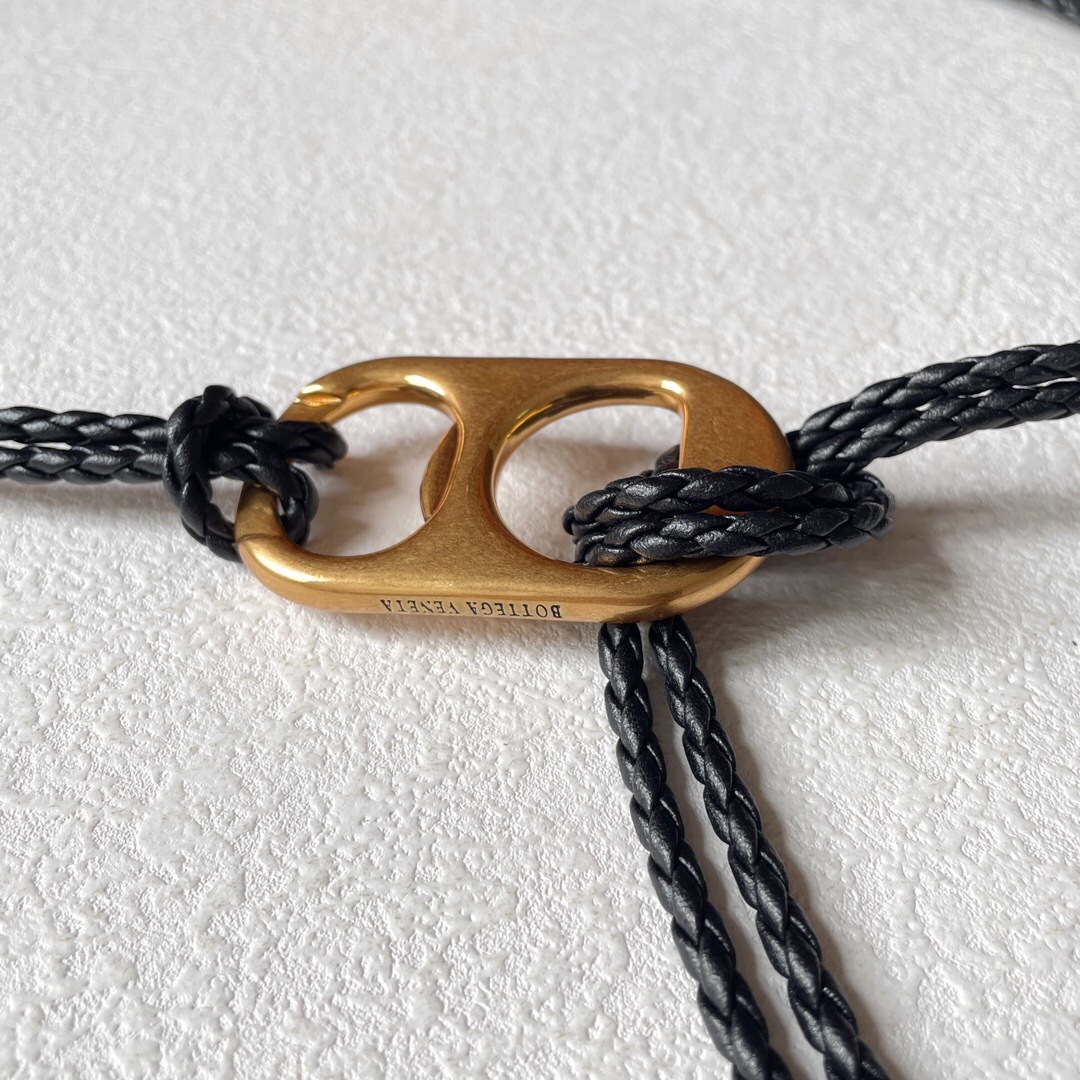 ボッテガ ヴェネタ「Bottega Veneta」プルリング バックル ベルト100CM