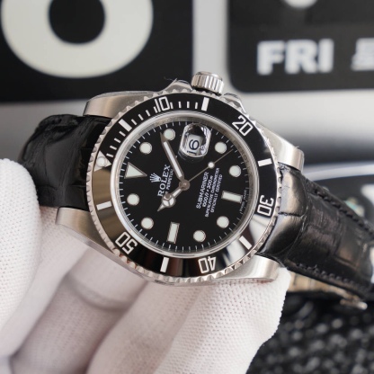 ロレックス［Rolex］サブマリーナー シリーズ 40MM