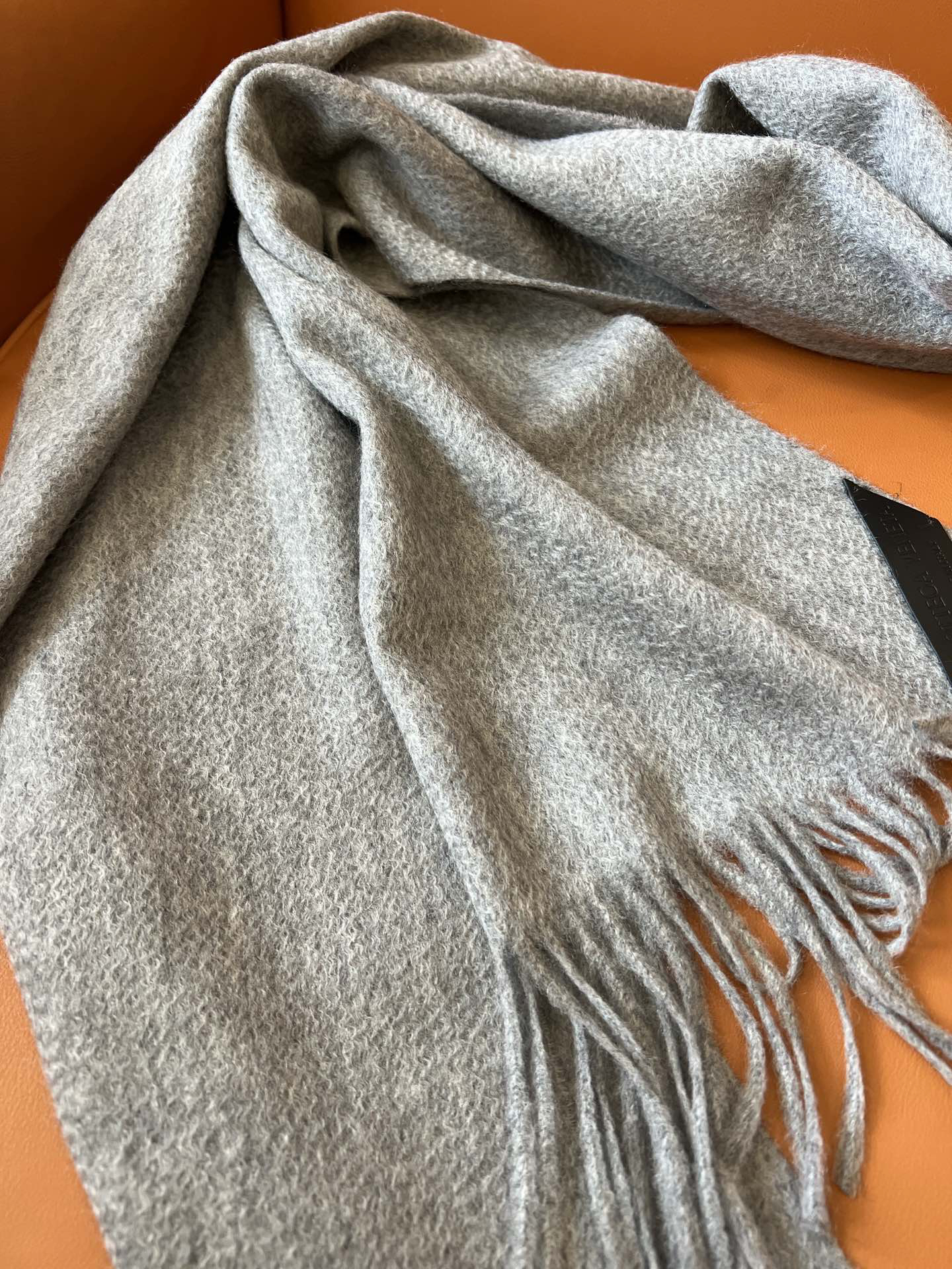 ボッテガ ヴェネタ「Bottega Veneta」2024秋冬 プレミアム キャシュミール マフラー35x200cm