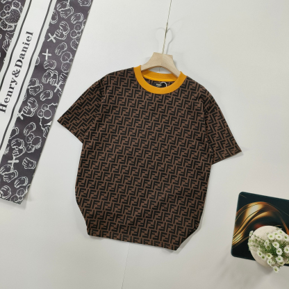 フェンディ「Fendi」2024SS サマーコレクション ユニセックス カラーリングFロゴ ラウンドネックTシャツ