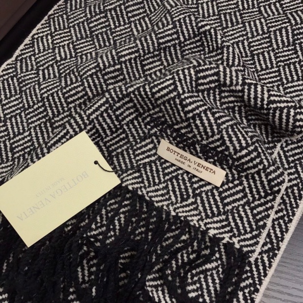 ボッテガ ヴェネタ「Bottega Veneta」 メンズ プレミアム キャシュミール マフラー170*32CM