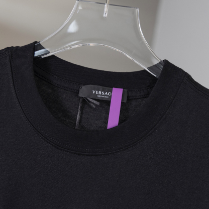 ヴェルサーチ「Versace」メドゥーサ エンブロイダリー ルーズフィットTシャツ