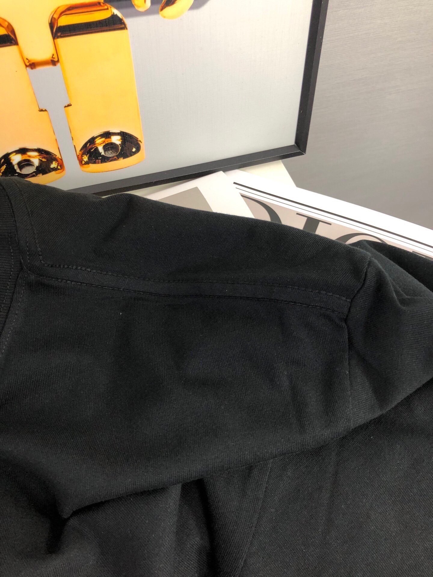 ヴェルサーチ「Versace」ユニセックス プリントTシャツ