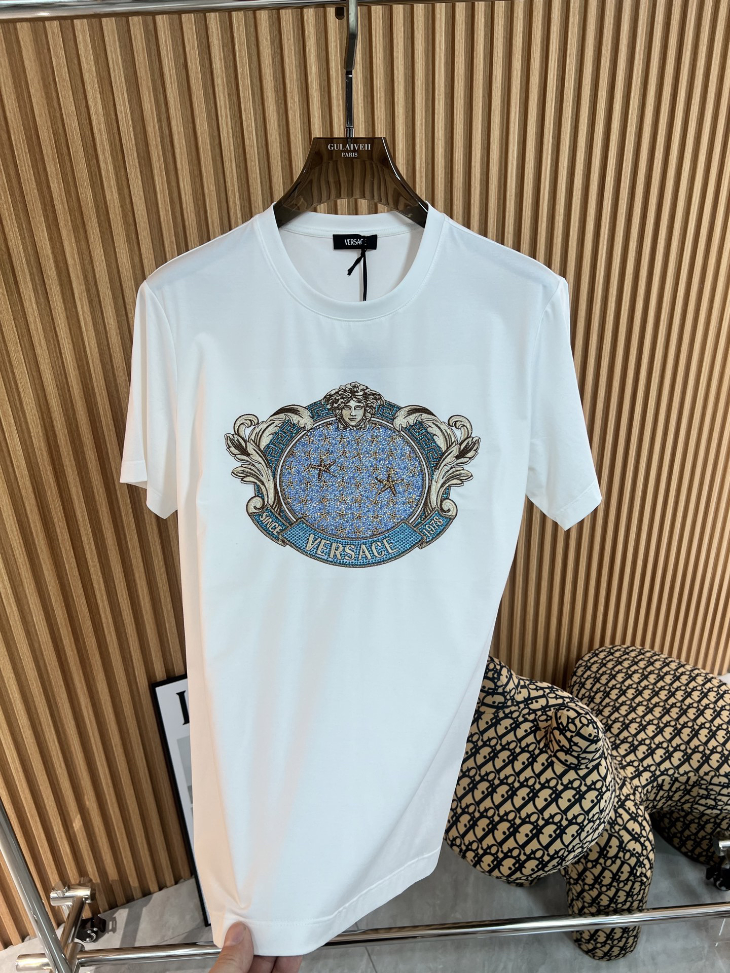 ヴェルサーチ「Versace」メドゥーサ1978 スワロフスキー刺繍Tシャツ