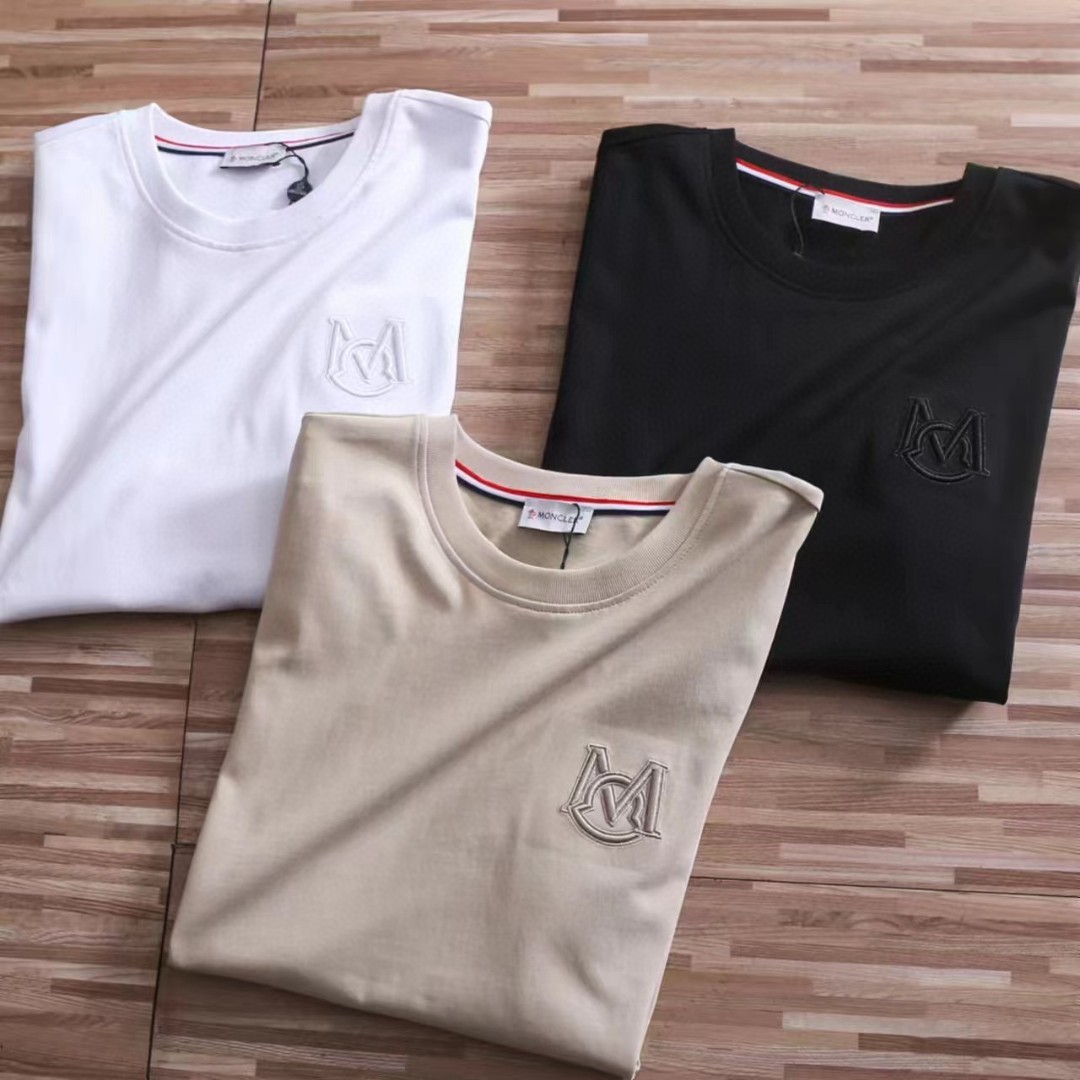 【ワンフォーワン】モンクレール「Moncler」サマー クルーネック 刺繍 Tシャツ【在庫僅少】