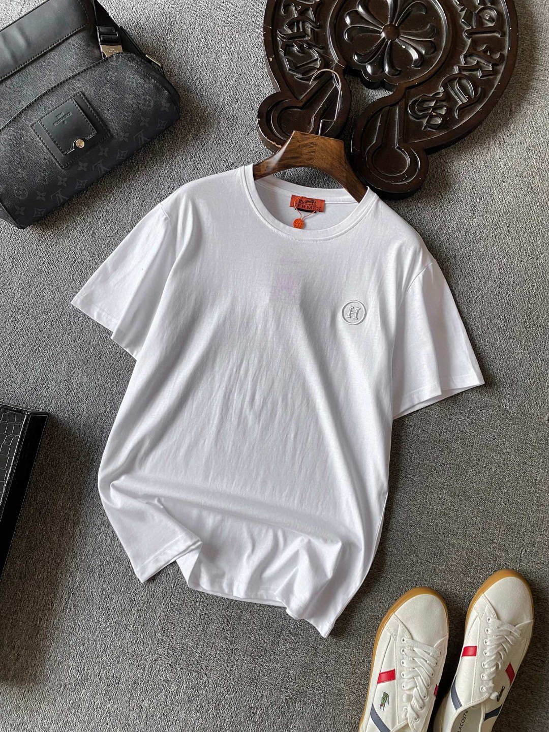 【ワンフォーワン】エルメス「Hermès」Hエンブロイダリー クルーネック Tシャツ【在庫僅少】