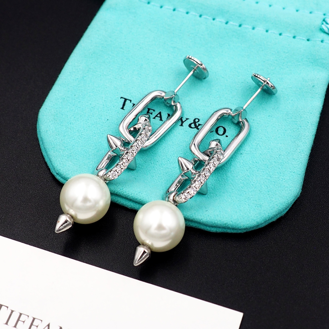 ティファニー「Tiffany & Co.」Tiffany Titan by Pharrell Williams シリーズ ジュエリー