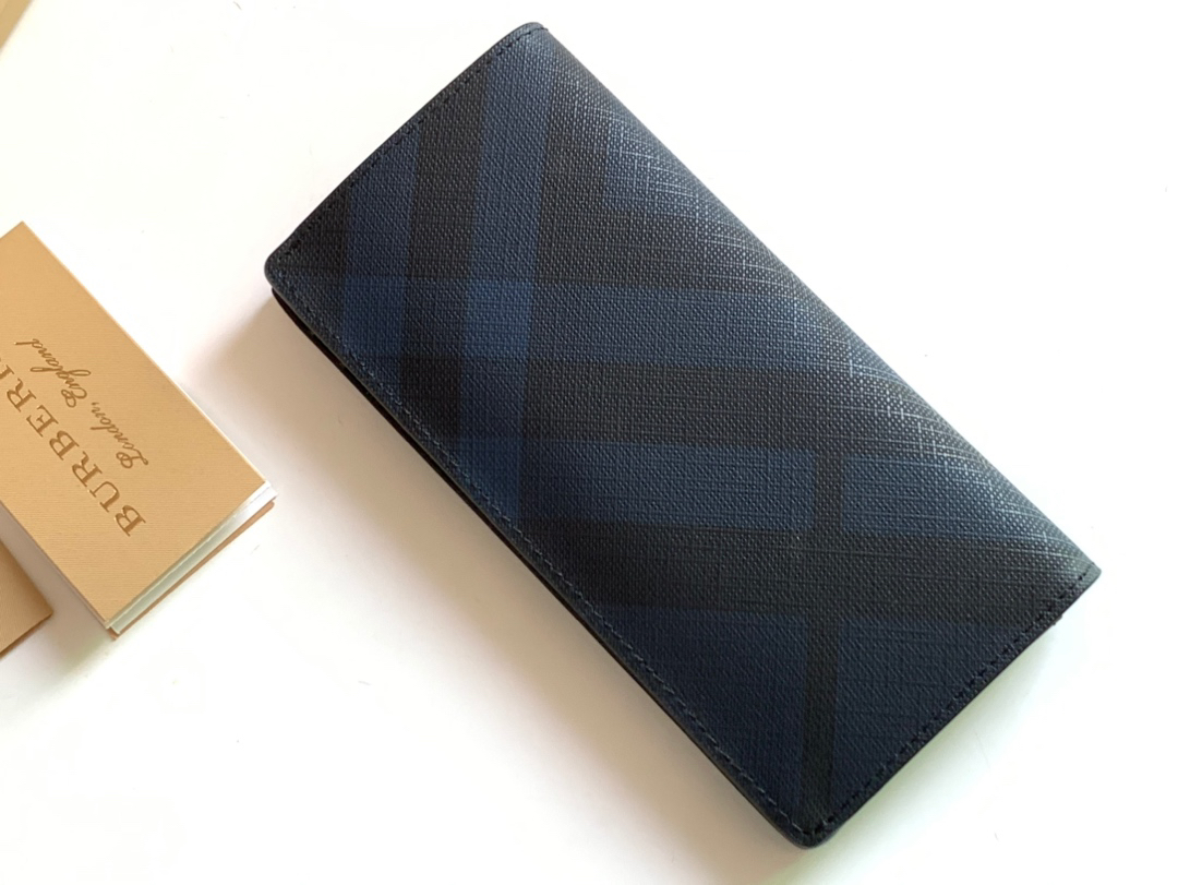 バーバリー「Burberry」London チェック 二つ折り財布