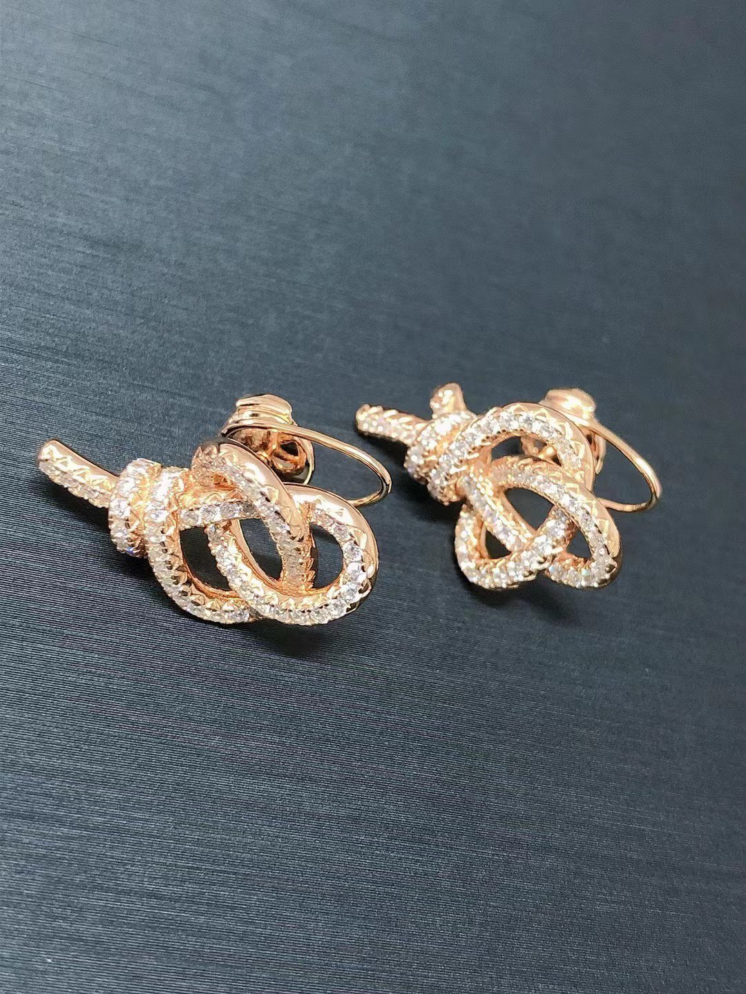 ティファニー「Tiffany & Co.」Keys ミニハートキーピアス