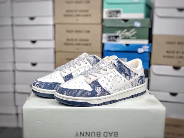 ルイ・ヴィトン「Louis Vuitton」Nike SB Dunk Low ホワイト スニーカー