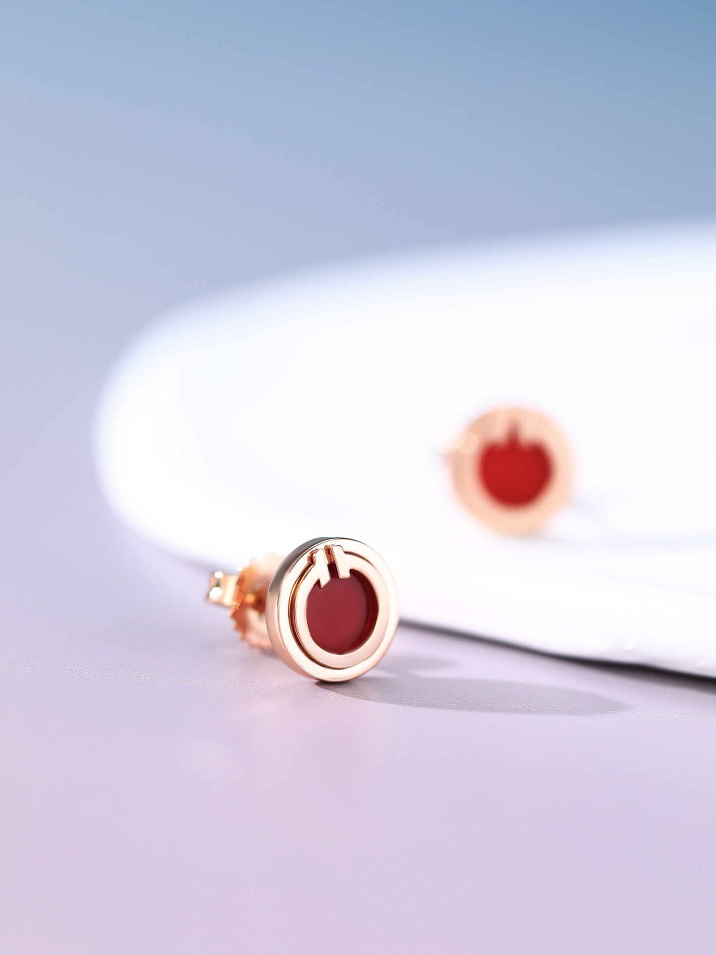 ティファニー「Tiffany & Co.」T ダイヤモンドサークルスタッドピアス