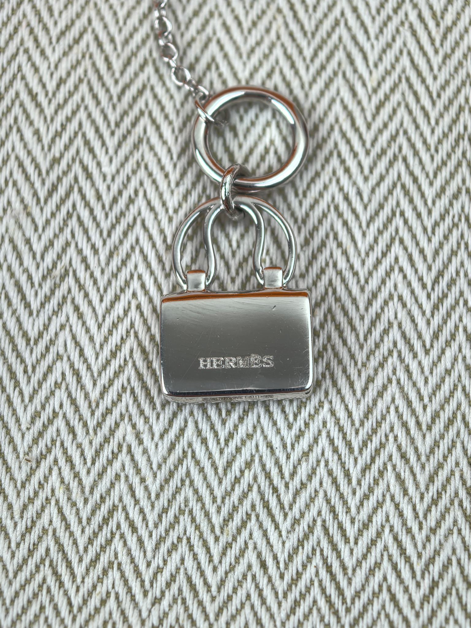 エルメス「Hermès」 Amulettes Constance ネックレス