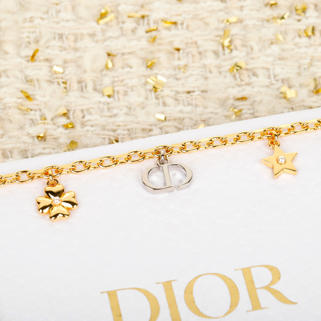 ディオール「Dior」 25 Cruise Collection CDイニシャルチャームブレスレット