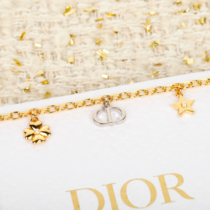 ディオール「Dior」 25 Cruise Collection CDイニシャルチャームブレスレット
