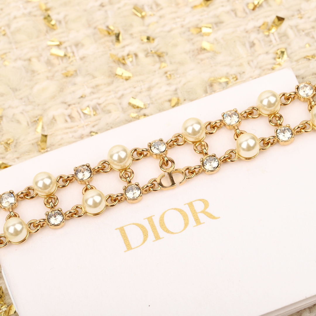 ディオール「Dior」ダブルレイヤービーズブレスレット