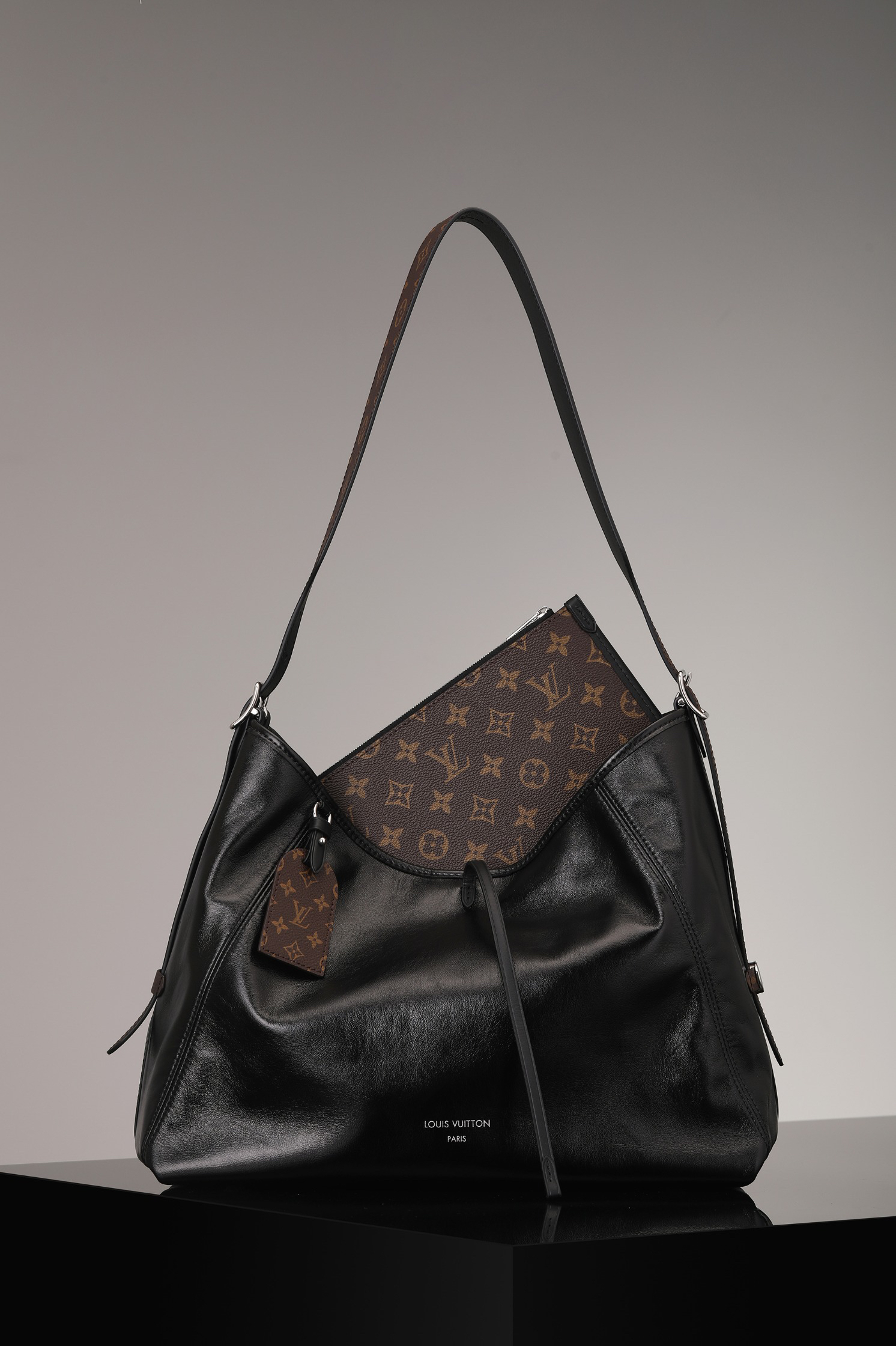 ルイ・ヴィトン「Louis Vuitton」キャリーオールダーク MM