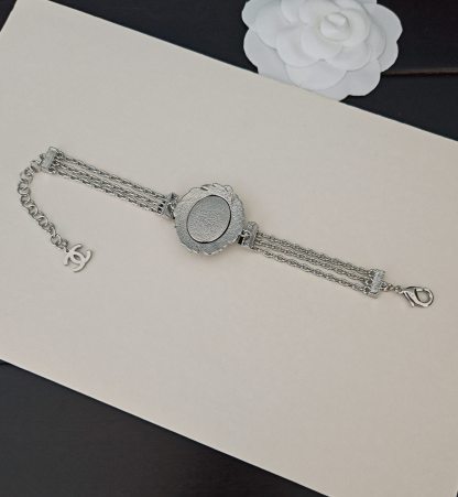 シャネル「Chanel」フルダイヤ オーバル トリプルチェーン ブレスレット ブレスレット