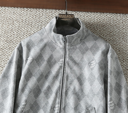 ルイ・ヴィトン「Louis Vuitton」秋冬コレクション クイルテッド ジャケット