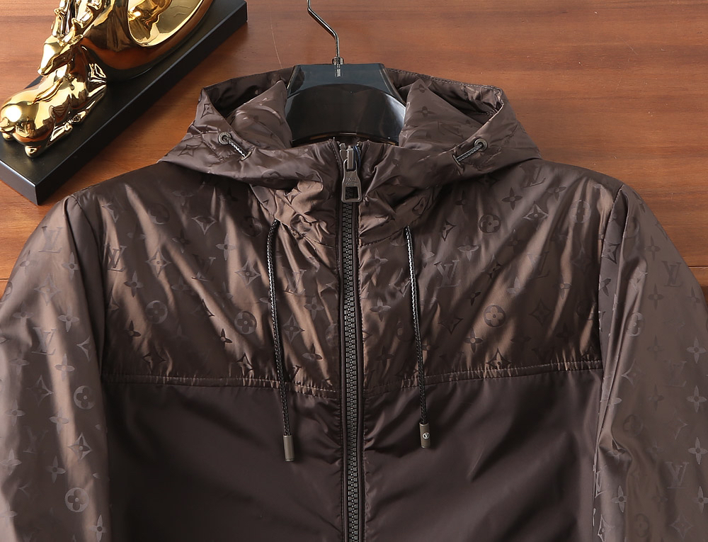 ルイ・ヴィトン「Louis Vuitton」秋冬コレクション クイルテッド ジャケット