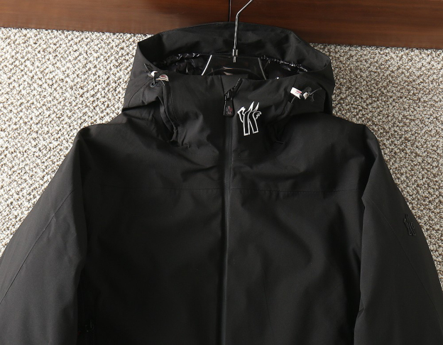 モンクレール「Moncler」秋冬 ダウンジャケット