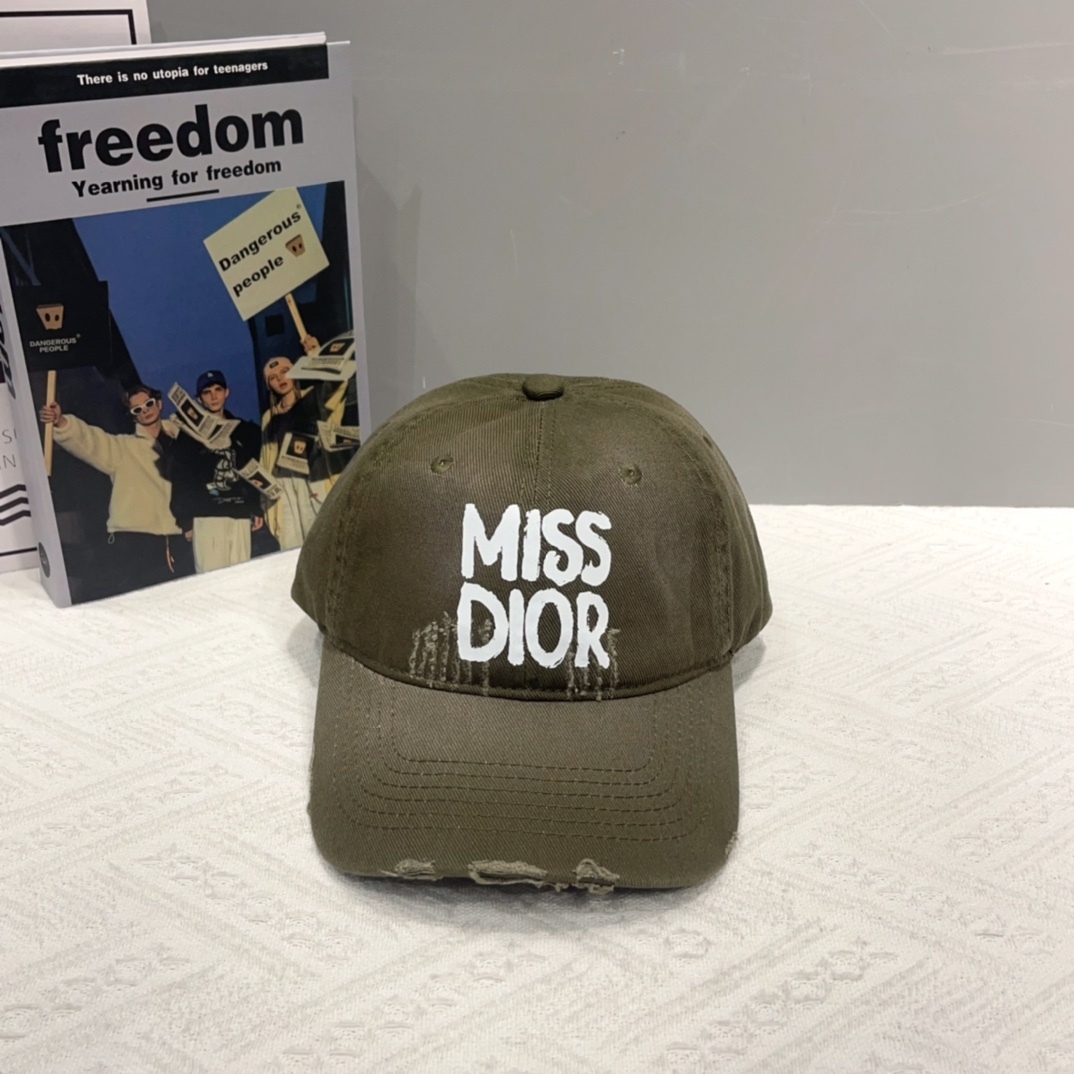 ディオール「Dior」2025 クラシックコレクション ベースボールキャップ