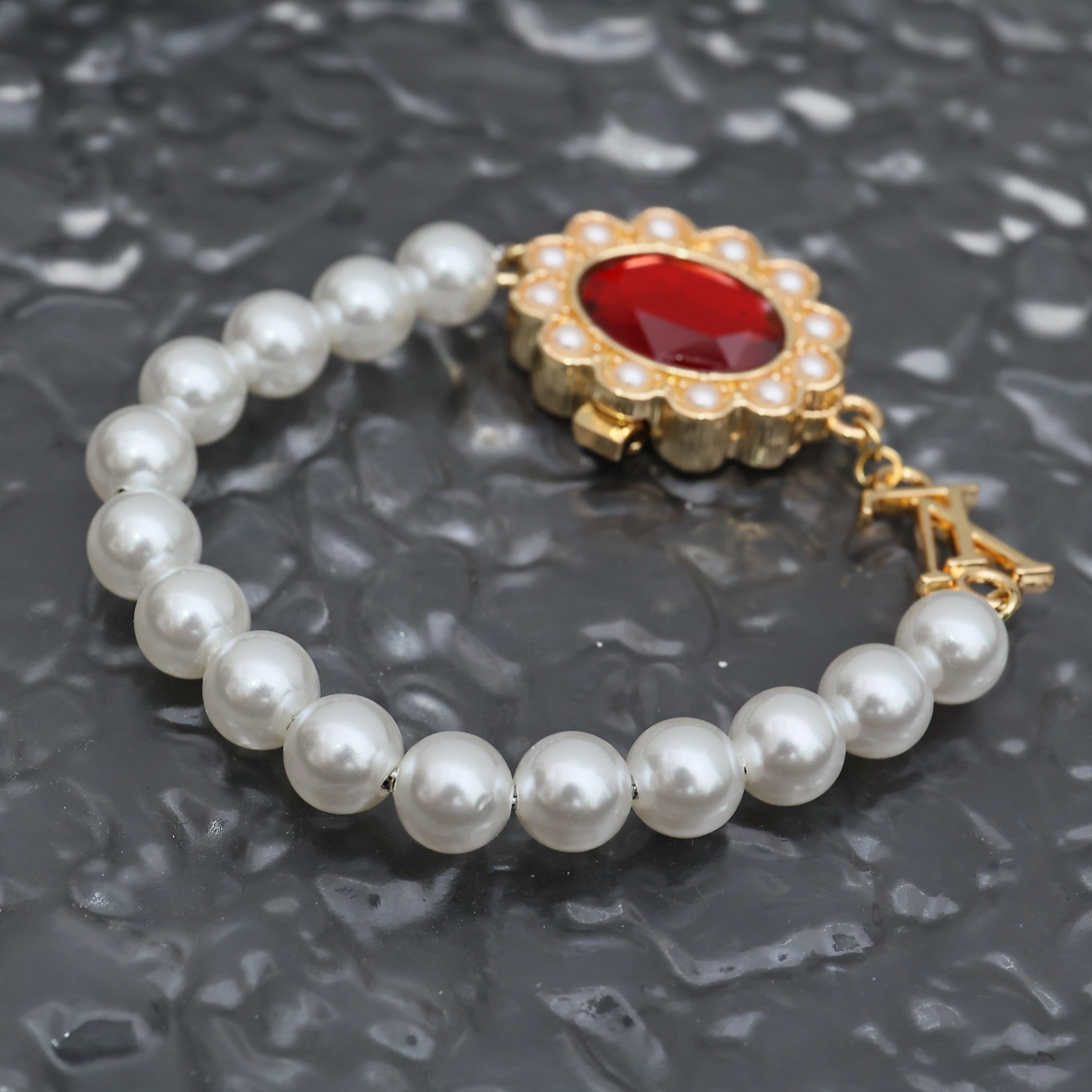 ルイ・ヴィトン「Louis Vuitton」Padlock ブレスレット