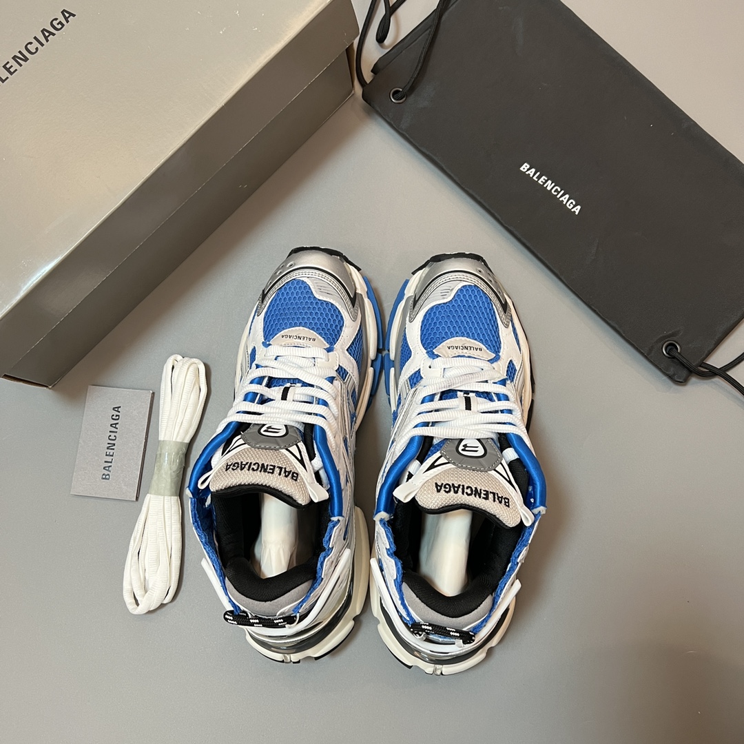 バレンシアガ「Balenciaga」Runner スニーカー