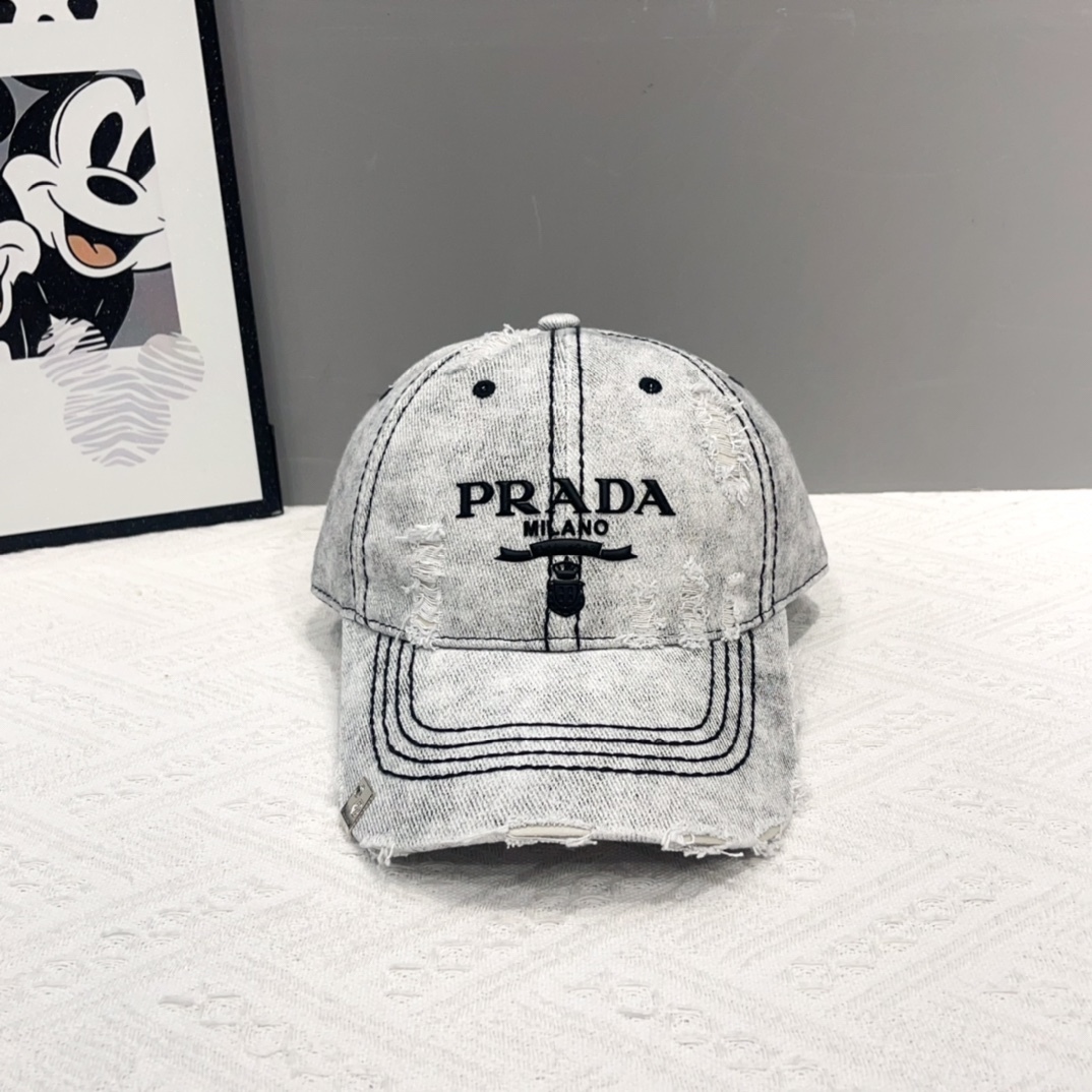 プラダ「Prada」Re-Nylon Baseball Cap