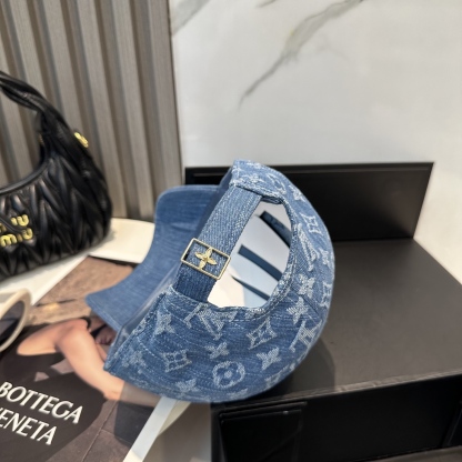 ルイ・ヴィトン「Louis Vuitton」 Signature キャップ（メンズ）