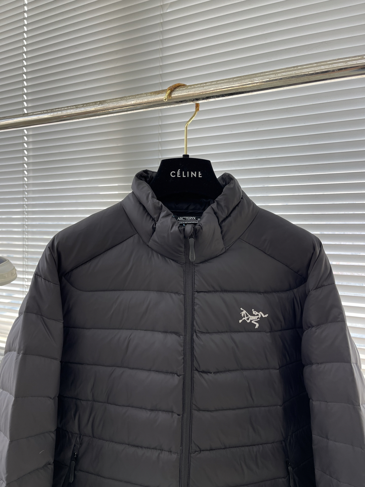 アークテリクス「ARC'TERYX」ホワイトグースダウン ジャケット