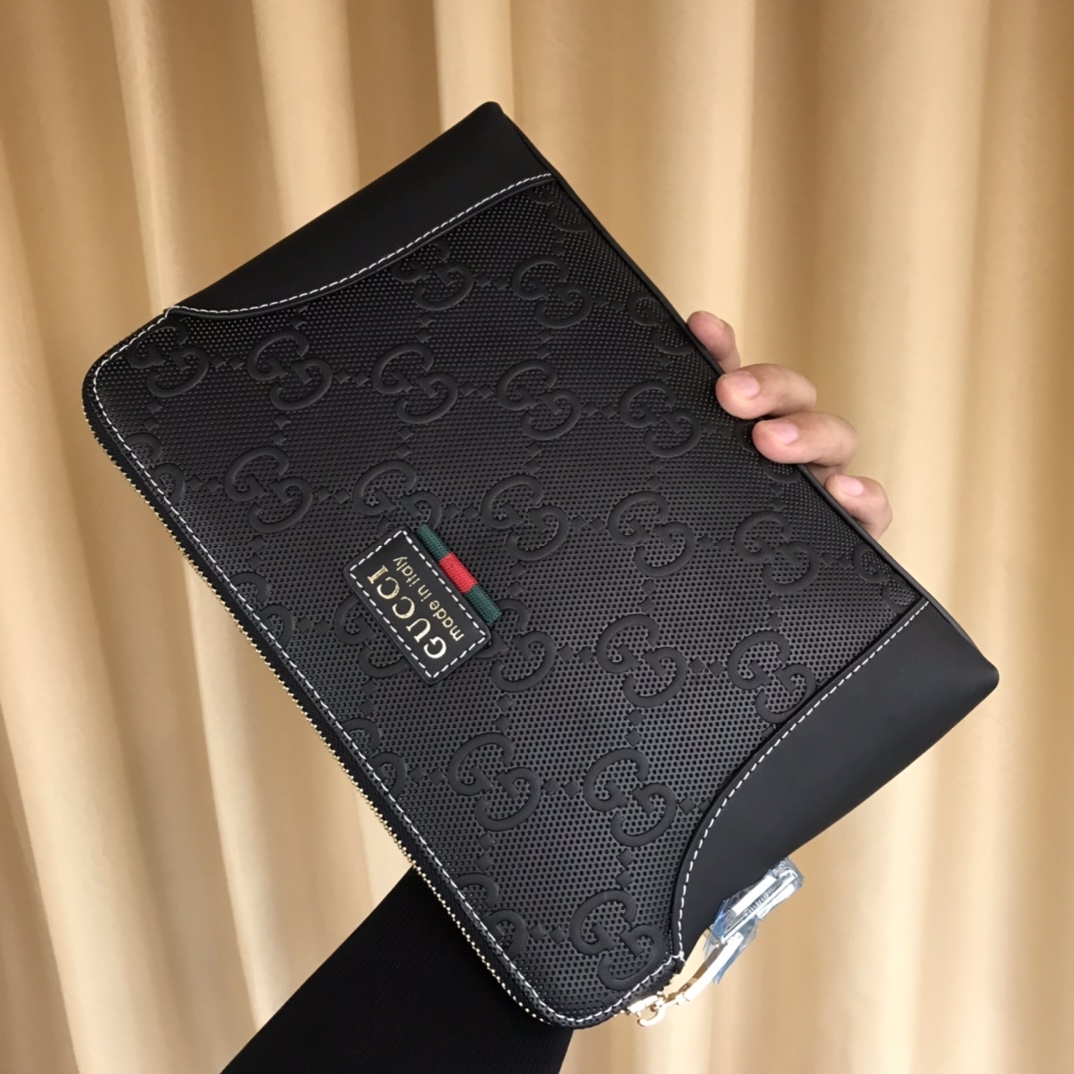 グッチ「Gucci」プレミアム ロック付き レザー ポシェット