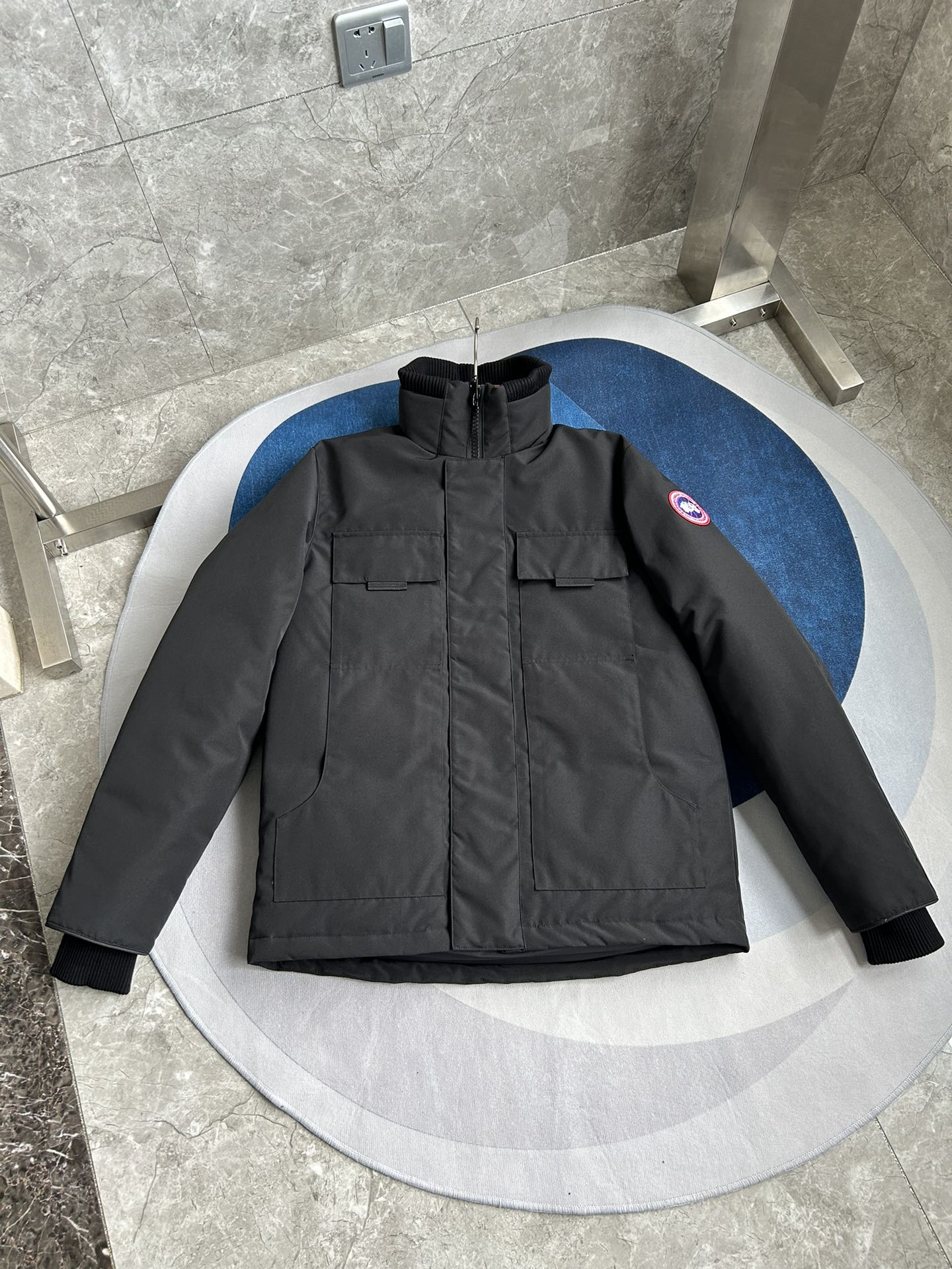 カナダグース「Canada Goose」パーカーダウンコート