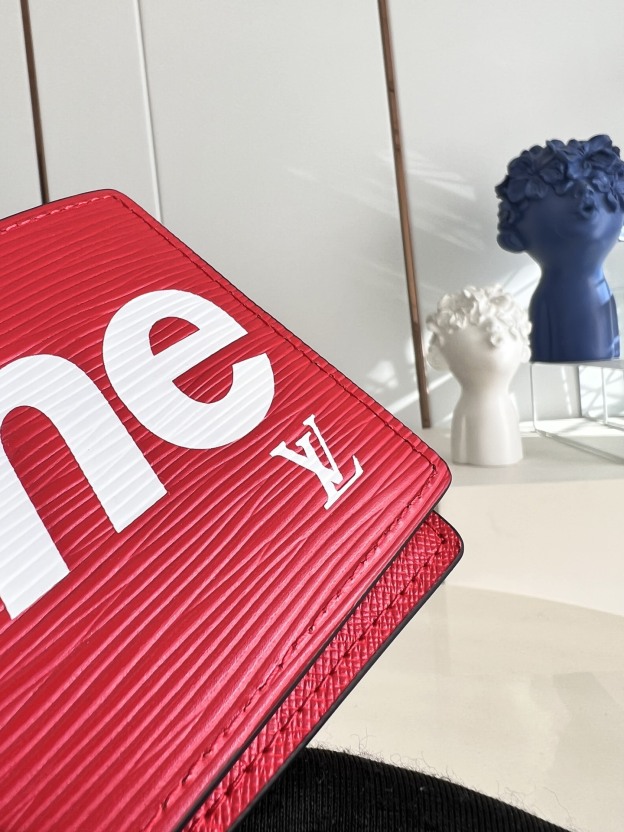 ルイ・ヴィトン「Louis Vuitton」LV ✕ Supreme コラボ ポルトフォイユ･ミュルティプル