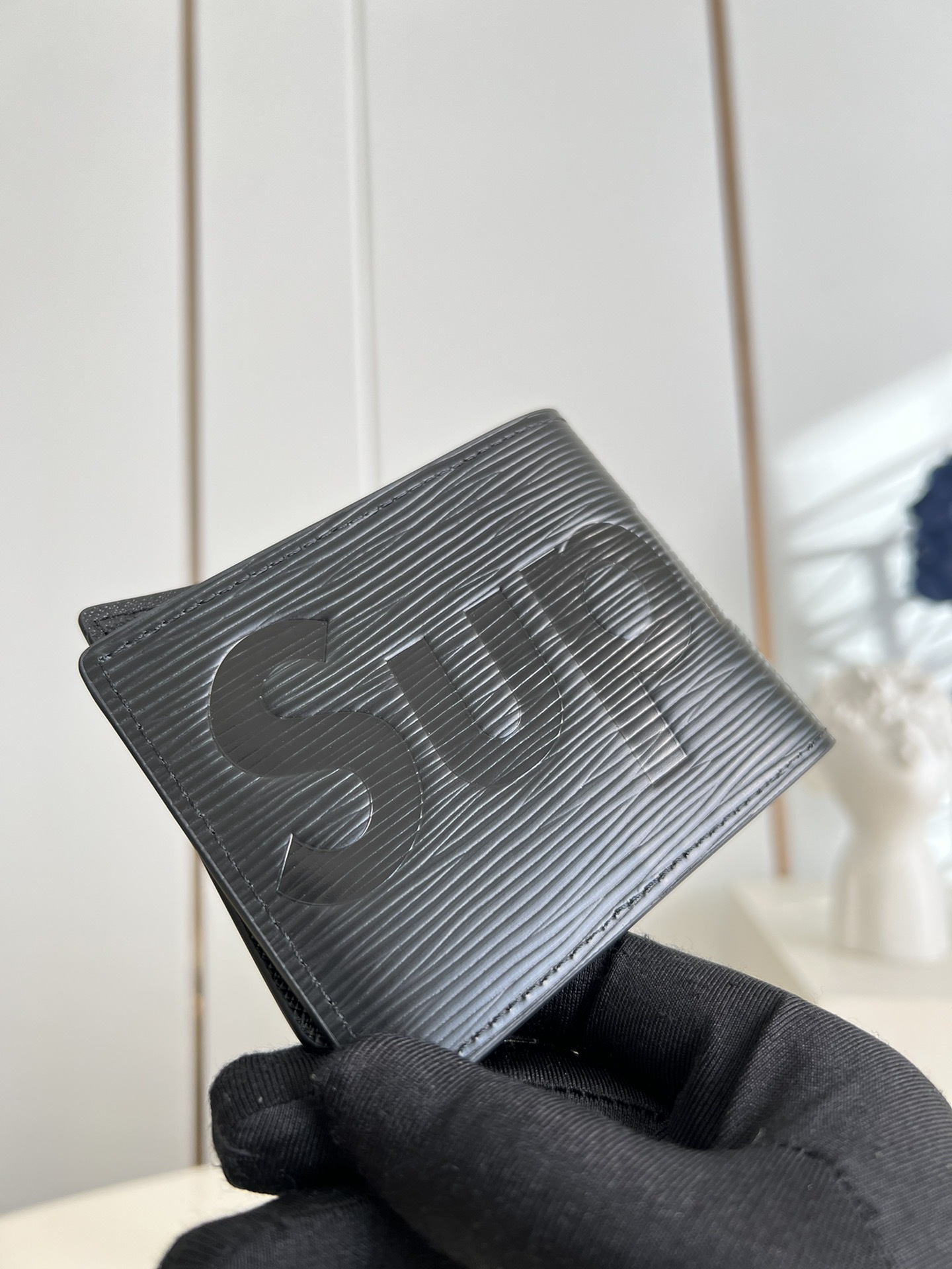 ルイ・ヴィトン「Louis Vuitton」LV ✕ Supreme コラボ ポルトフォイユ･ミュルティプル