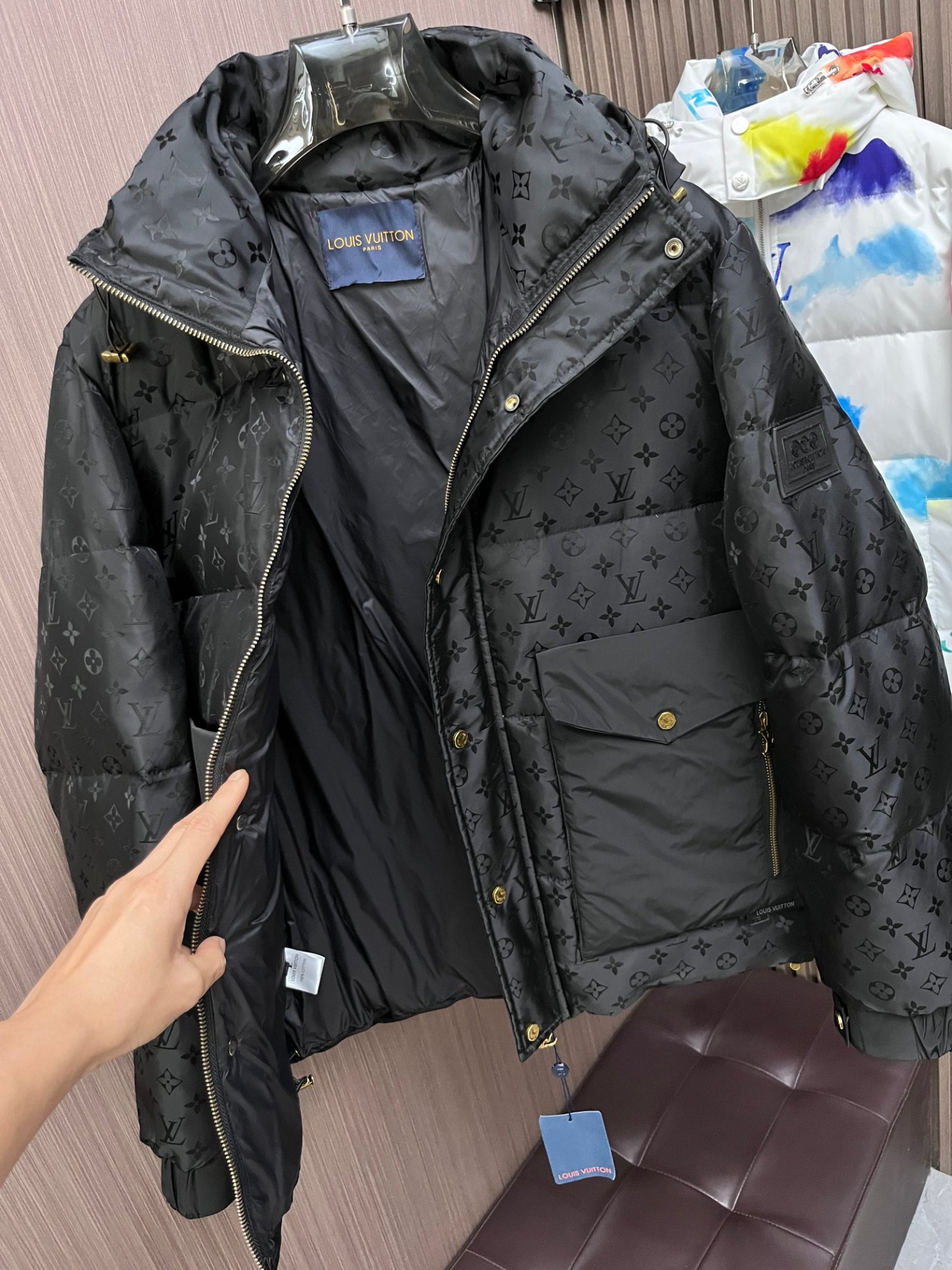 ルイ・ヴィトン「Louis Vuitton」‌ MONOGRAM PILLOW ダウンジャケット