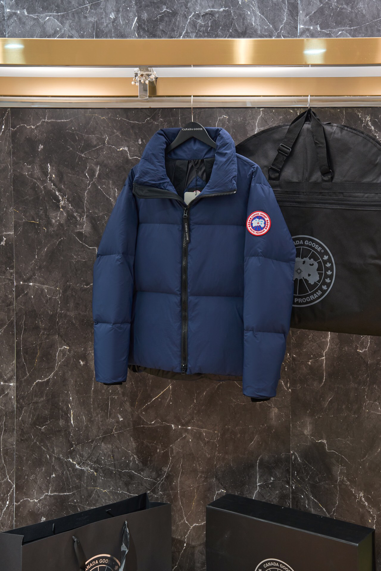カナダグース「Canada Goose」 Lawrenceショートダウンジャケット