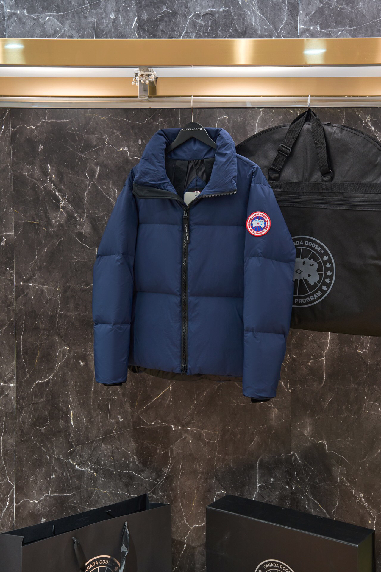カナダグース「Canada Goose」 Lawrenceショートダウンジャケット