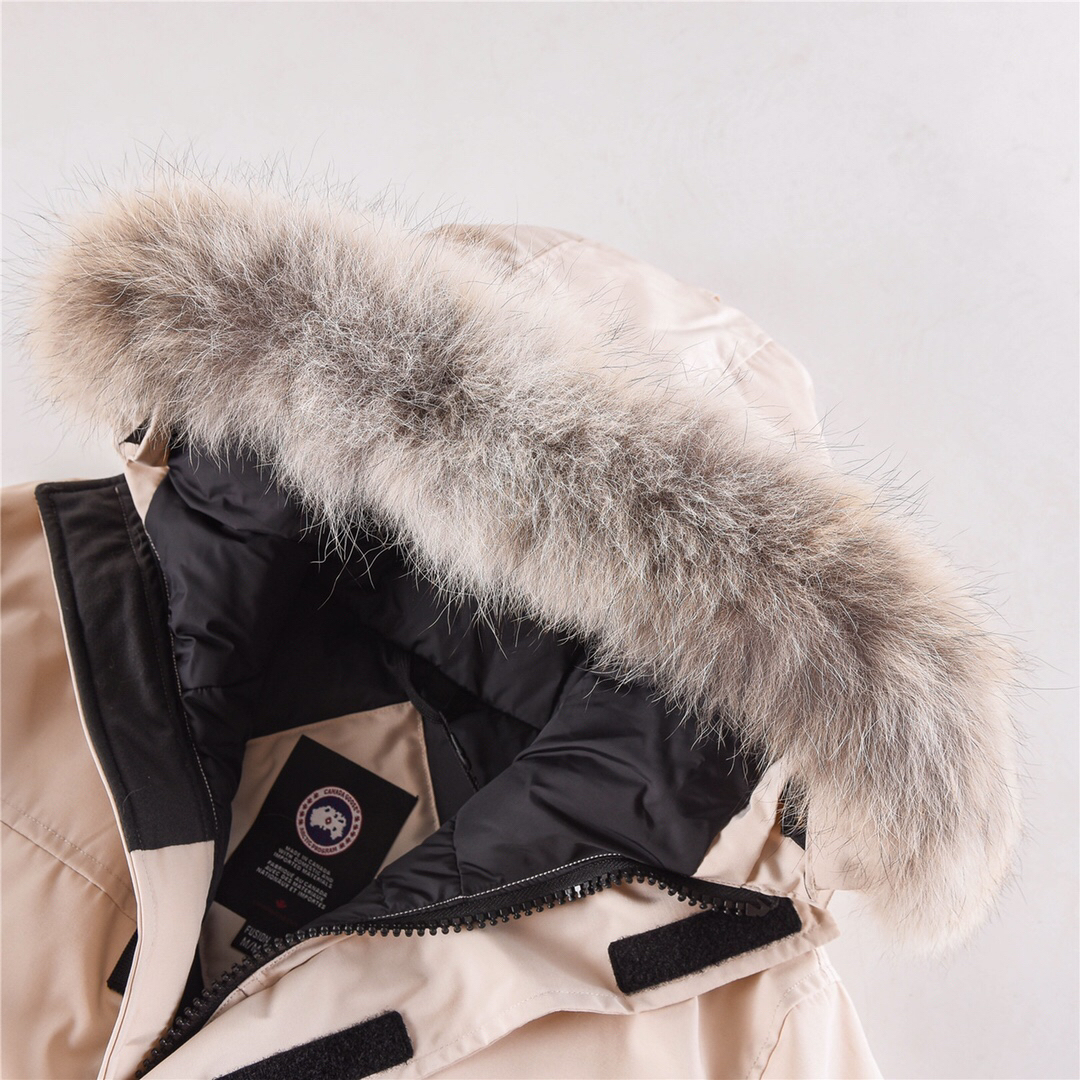カナダグース「Canada Goose」ユニセックス プレミアムダウンコート