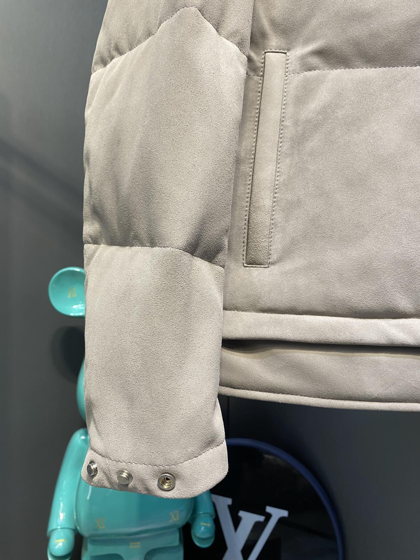 エルメス「Hermès」 2025秋冬 ダウンジャケット