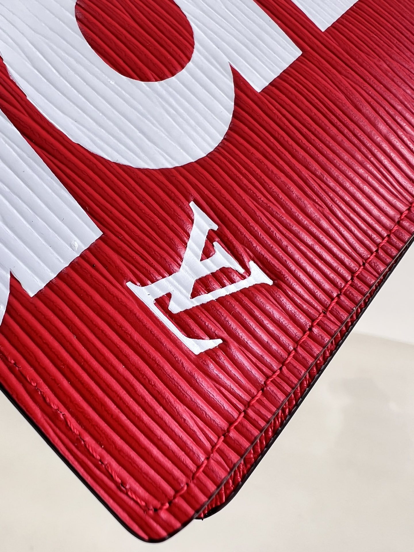 ルイ・ヴィトン「Louis Vuitton」LV ✕ Supreme コラボ ポルトフォイユ･ブラザ