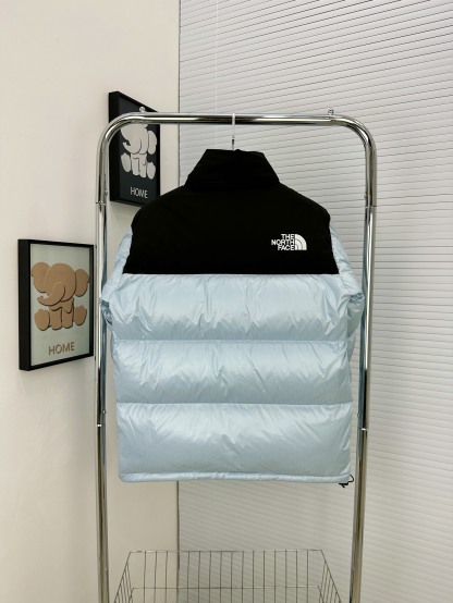 ザ・ノースフェイス「The North Face」Nuptse 1996 ダウンジャケット