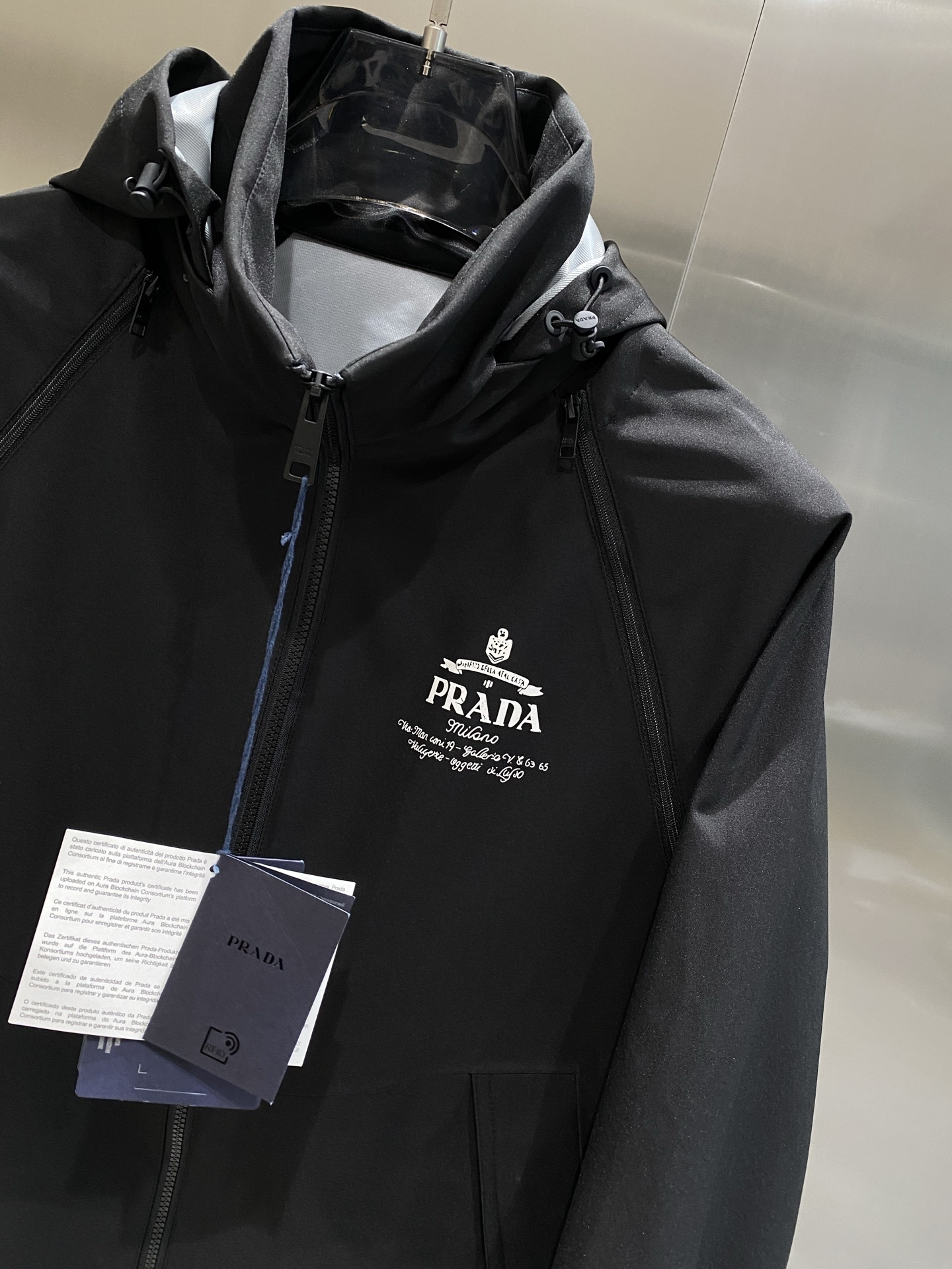 プラダ「Prada」 2025春夏メンズジャケット