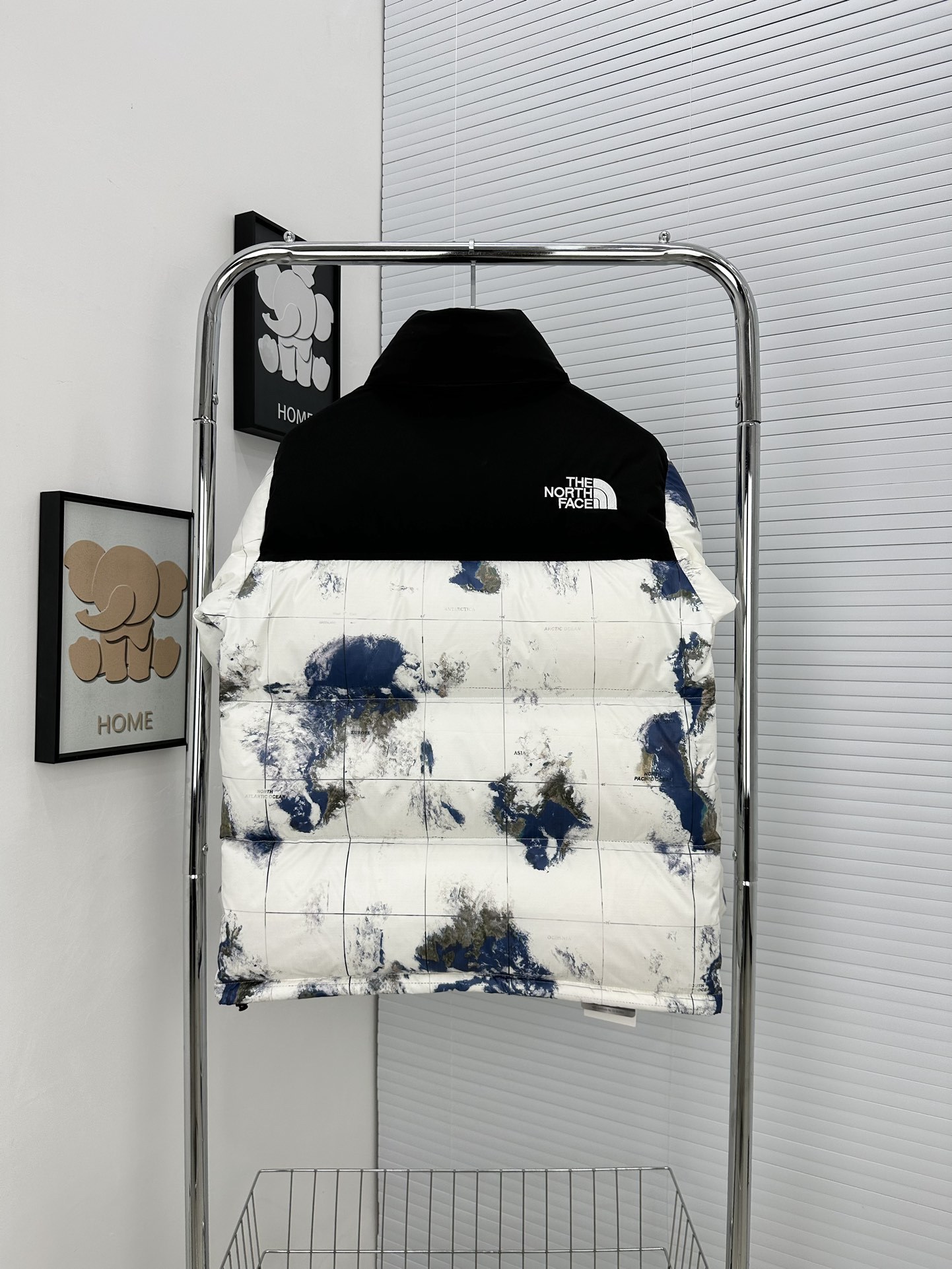 ザ・ノースフェイス「The North Face」Nuptse 1996 アースカラー ダウンジャケット