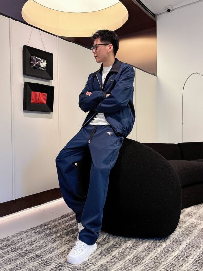 プラダ「Prada」秋冬 メンズ  カジュアルスポーツセット