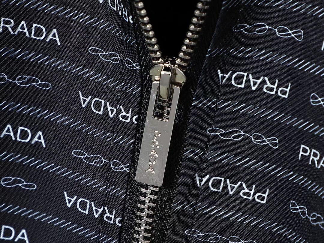 プラダ「Prada」2024 ss春の新作メンズジャケット