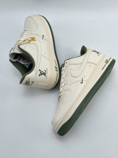 「コラボモデル」Louis Vuitton x Nike Air Force 1 Low スニーカー