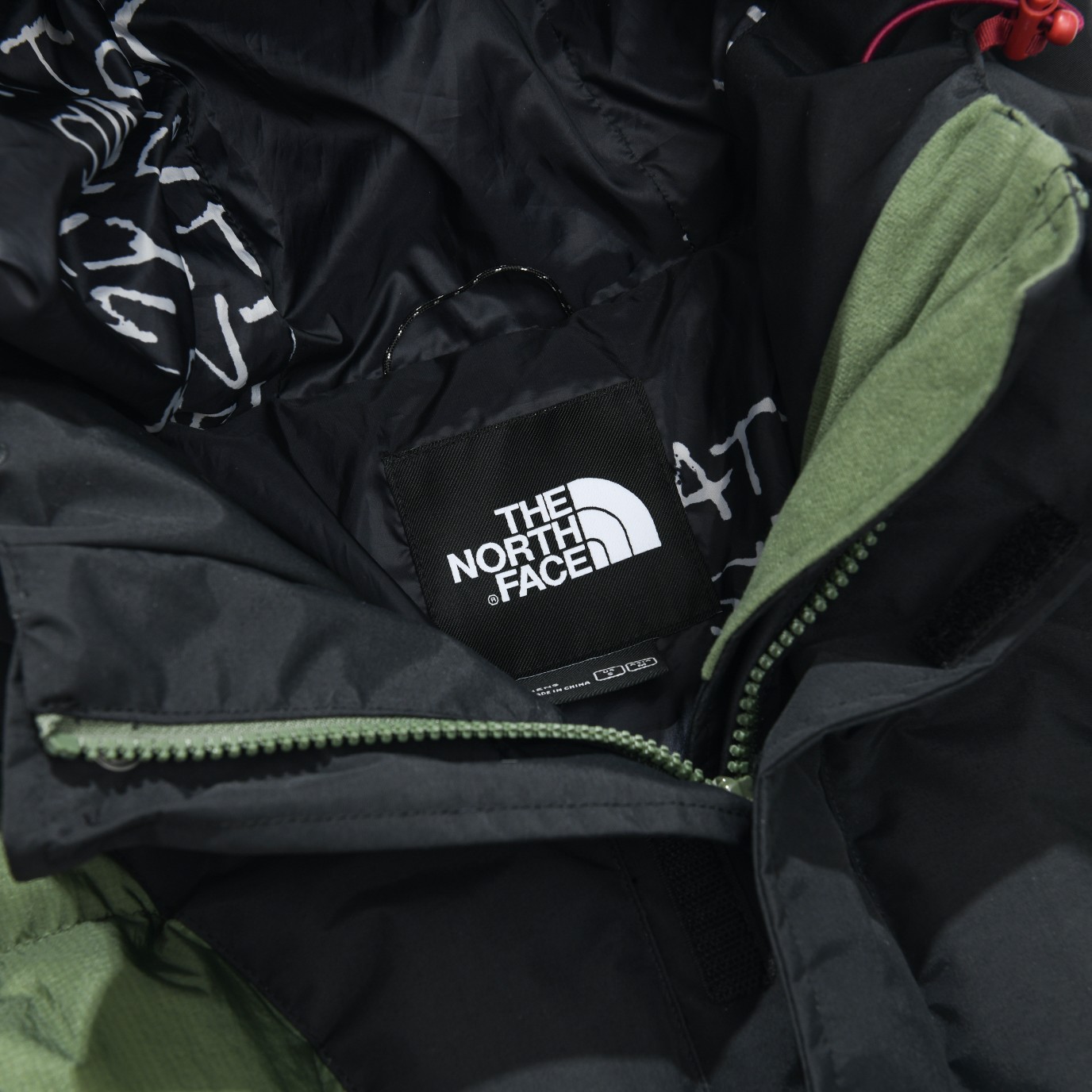 ザ・ノースフェイス「The North Face」UE ブラックラベル カラーブロック ダウンジャケット