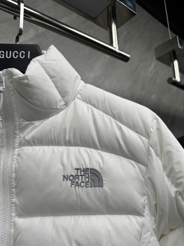 ザ・ノースフェイス「The North Face」アメリカンスタイル ショート パッチワーク ダウンジャケット